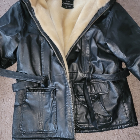 The Connection NY Women's Black Leather Jacket Faux Fur Lining Belt Hood Zip - Picture 6 of 12